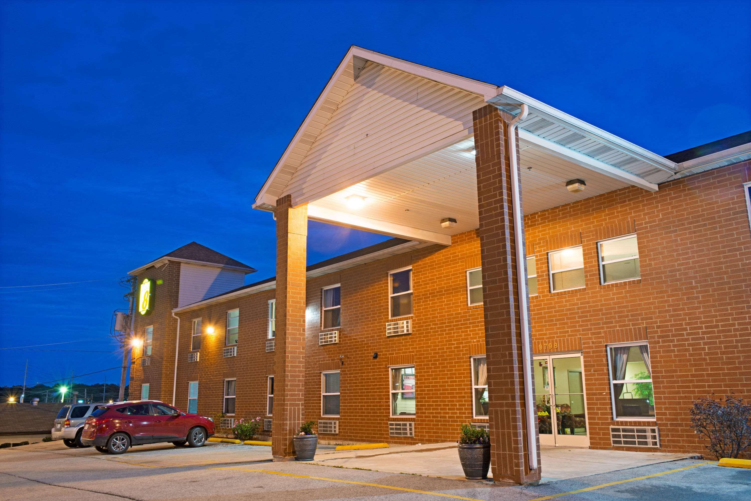 Отель Super 8 By Wyndham St. Louis Airport Woodson Terrace Экстерьер фото