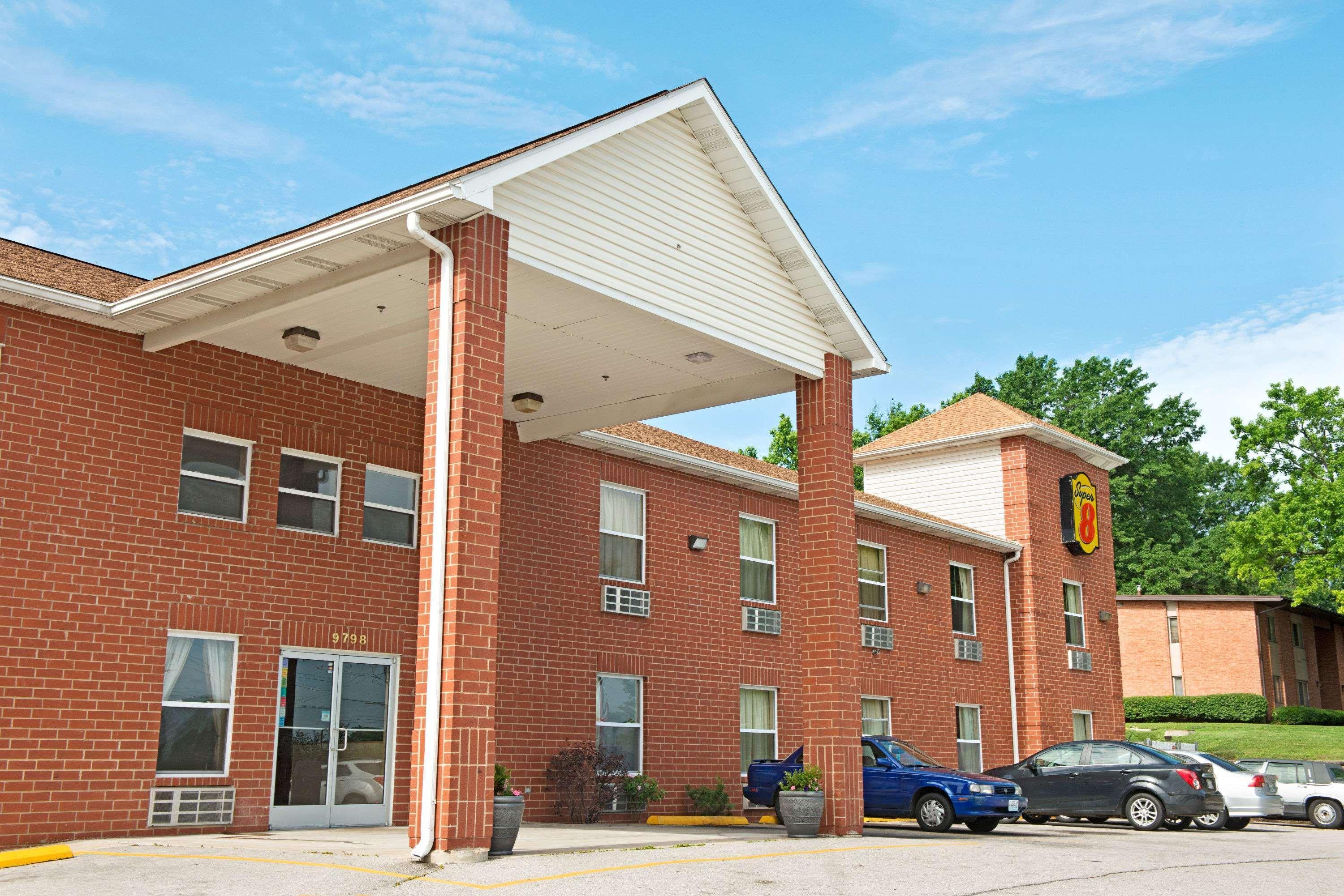 Отель Super 8 By Wyndham St. Louis Airport Woodson Terrace Экстерьер фото